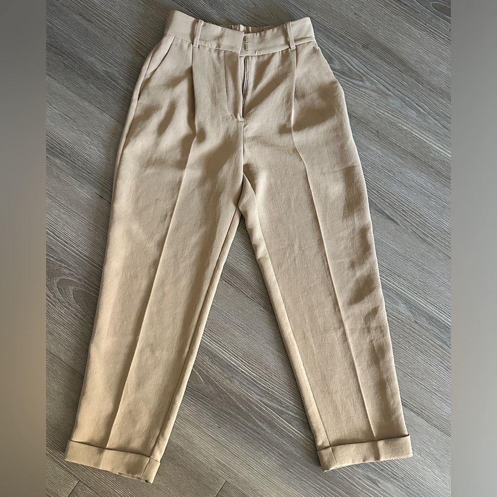 Aritzia tan cropped Wilfred pants
